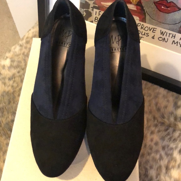 REDUCED💥 Impo Suede Pumps - Picture 2 of 6